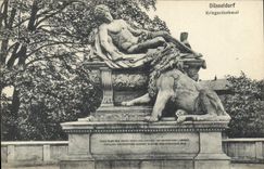 VINTAGE POSTCARD Dusseldorf Kriegerdenkmal Lion