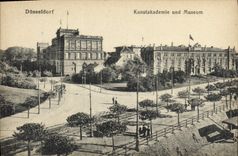 VINTAGE POSTCARD Dusseldorf Kunstakademie Und Museum