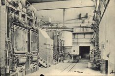 VINTAGE POSTCARD Moet & Chandon Station of electricity