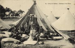 CPA Camp de Chalons Interieur d'une Tente Militaria
