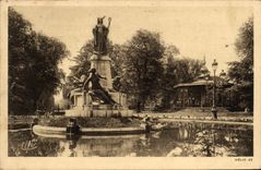 CPA Toulouse Bassin Du Grand Rond Monument a la gloire de Toulouse 