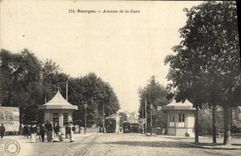 Avenida de Bourges de la POSTAL de la VENDIMIA de las tranvías de la estación