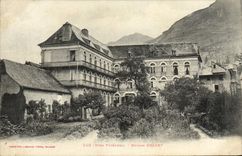 VINTAGE POSTCARD Luz Gradet House