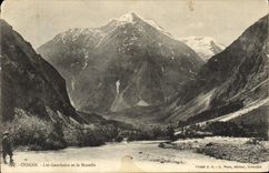 VINTAGE POSTCARD Oisans Gauchoirs and Muzelle