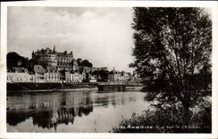 CPA Amboise Vue sur le Chateau