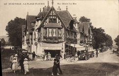 CPA Deauville La Plage Fleurie Rue Desire le Hoc Au Printemps 
