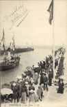 CPA Trouville Les Jetees Bateau