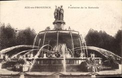 CPA Aix En Provence Fontaine De La Rotonde