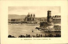 CPA Marseille Fort St Jean Et Cathedrale