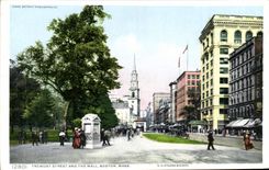 VINTAGE POSTCARD Tremont Street And The Badly Boston Farmhouse