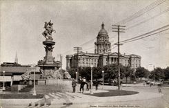 VINTAGE POSTCARD Colorado Pioneer Monument and Capital Stato Denver