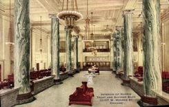 VINTAGE POSTCARD Chicago Interior off Harris Trust and Savings Bank Monroe St