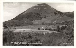VINTAGE POSTCARD the puy of Dome large gravitational pole of modern tourism