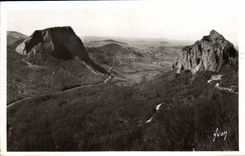 VINTAGE POSTCARD Environs Mount Gilds the Sanadoire rocks and the valley of Sioule