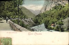 VINTAGE POSTCARD Warm water the trunk road