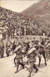 CPA Des Milliers De Francais Sont Montes Au Col Du Lautaret Pour Y Acclamer L'Armee Militaria