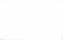 CARTE PHOTO Homme au bain