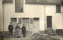 Real photo Holy Maur Family