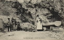 CPA La Vie A La Mer Comme Ils S'Aiment Femme Folklore Bateau Le pelican Chemoulin Peche Pecheur