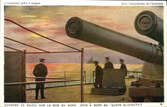 CPA L'Angleterre Prete a frapper Coucher de soleil sur la mer Queen Elizabeth Bateau