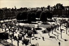 CPM Paris Venezia Place des Vosges
