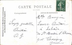 CPA Le Petit Poucet L'Ogre renifle et dit Je sens la Chair fraiche
