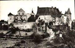 CPM Chantelle Le Chateau L'Abbaye Ex Chateau des Bourbons