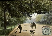 CPA Boulogne La Route De Suresne le matin 