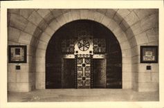 VINTAGE POSTCARD the main door of the catholic vault to the Ossuary of Douamont Militaria