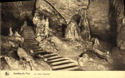 VINTAGE POSTCARD Caves of Han the Room Vine grower