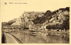 VINTAGE POSTCARD Dining Town hall And Citadel