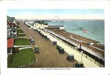 VINTAGE POSTCARD Wainting For The Boat Bathing Beach