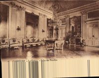 POSTAL Compiegne de la VENDIMIA la sala de estar del castillo de las familias