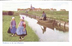 CPA Marken Kinderen In De Wei Enfants Folklore