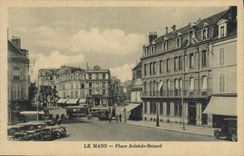 VINTAGE POSTCARD Mans Places Aristide Briand