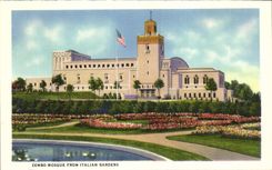 Fan-in de la POSTAL de la VENDIMIA a la mezquita conmemorativa de Zembo del puente de los soldados y de los marineros de jardines italianos