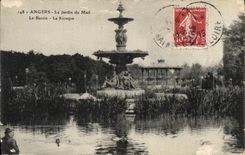 CPA Angers Le Jardin du Mall Le Bassin