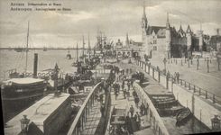 Muelle de descarga de Amberes de la POSTAL de la VENDIMIA y barco de Steen