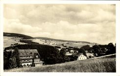 El panorama de Orlicke Hory de la POSTAL de la VENDIMIA tiene Jiraskuv Dum Csl Hotely