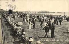 La POSTAL de la VENDIMIA levantó céspedes y el embarcadero del oeste