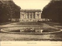 VINTAGE POSTCARD Large size Versailles Palate of Small Trianon 28 * 21 cm