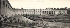 CPA Grand Format Versailles Palais Du grand Trianon Le peristyle et les jardins 28 * 11 cm