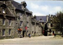 CPM Locronan La Place Et Vieilles Maisons