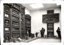CPM Les Bois Sculptes Cancale Interieur de la Galerie d'Exposition Exposition Abbe Quemerais