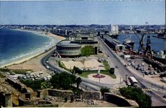 CPM Saint Malo Vue Generale sur la Plage Le sillon et les bassins du port de commerce