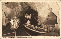 CPA Les Pyrenees Les Grottes de Betharram Le debarcadere de lar iviere