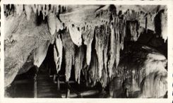 CPM Les Pyrenees Les Grottes De Betharram Les Larmes Figees