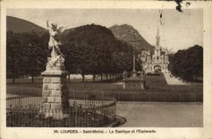 VINTAGE POSTCARD Heavy Saint Michel the Basilica And the Esplanade