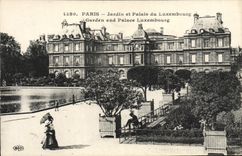 VINTAGE POSTCARD Paris Garden and Palate of Luxembourg