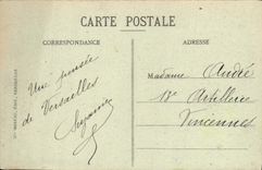 VINTAGE POSTCARD Palate of Versailles Park of Large Trianon the French house